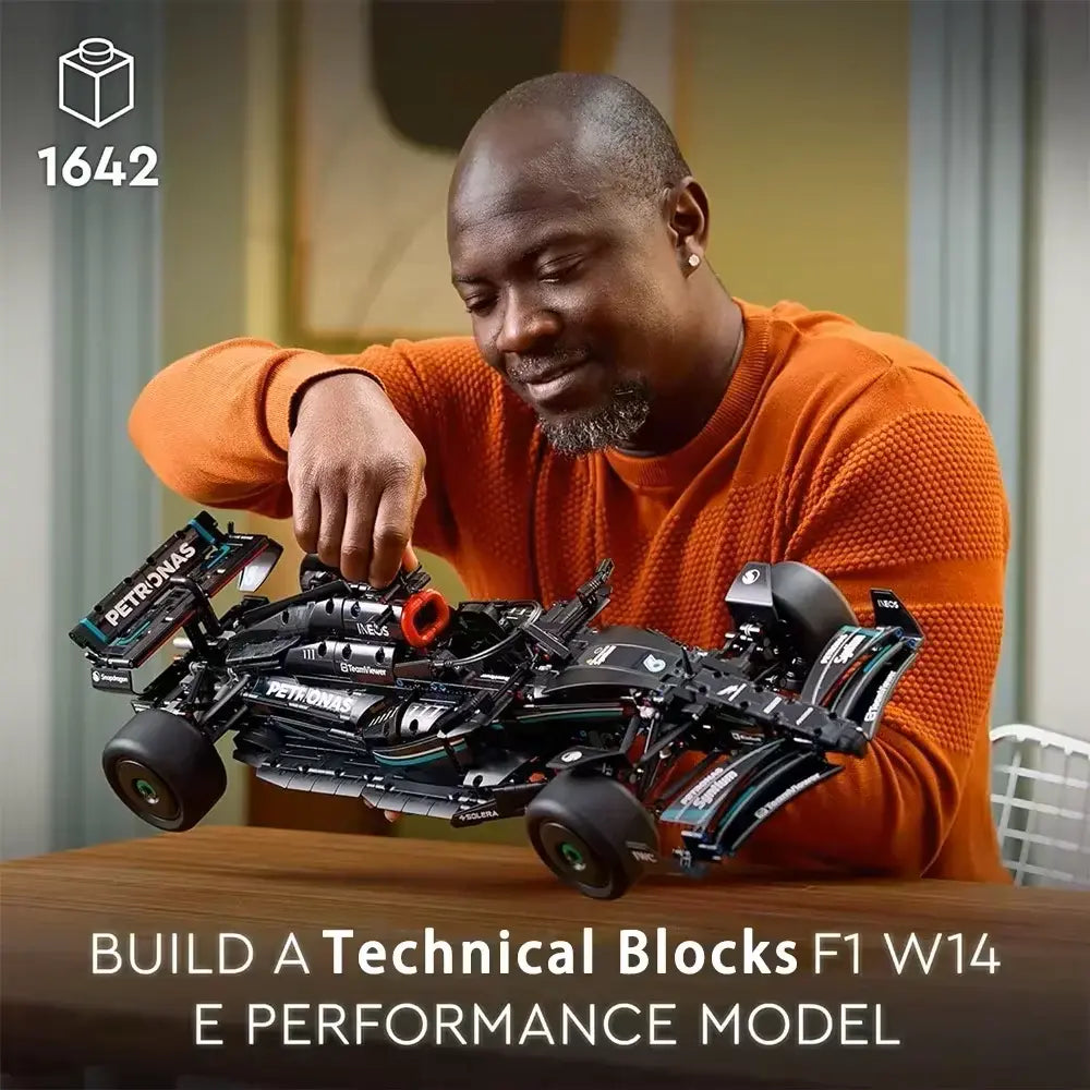 Mercedes-AMG F1 W14 E Performance TECIN HOLDING