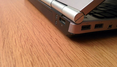 ORDINATEUR PORTABLE HP ELITEBOOK 8560P avec adobe master collection cs5.5 Hewlett-Packard